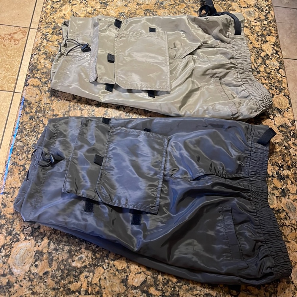 2 Cargo shorts